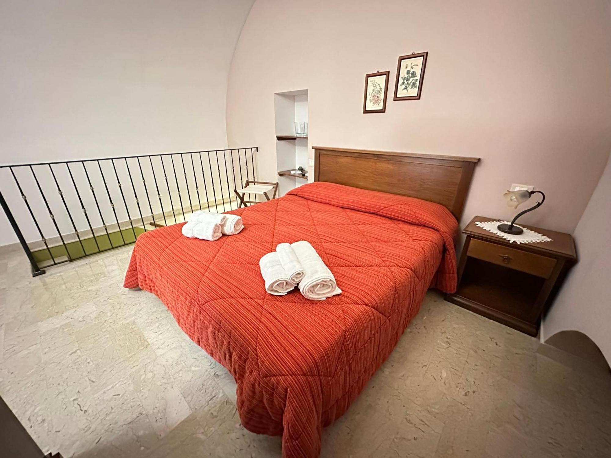 Historic B&B Apartments Home Chiaramonte Gulfi Luaran gambar
