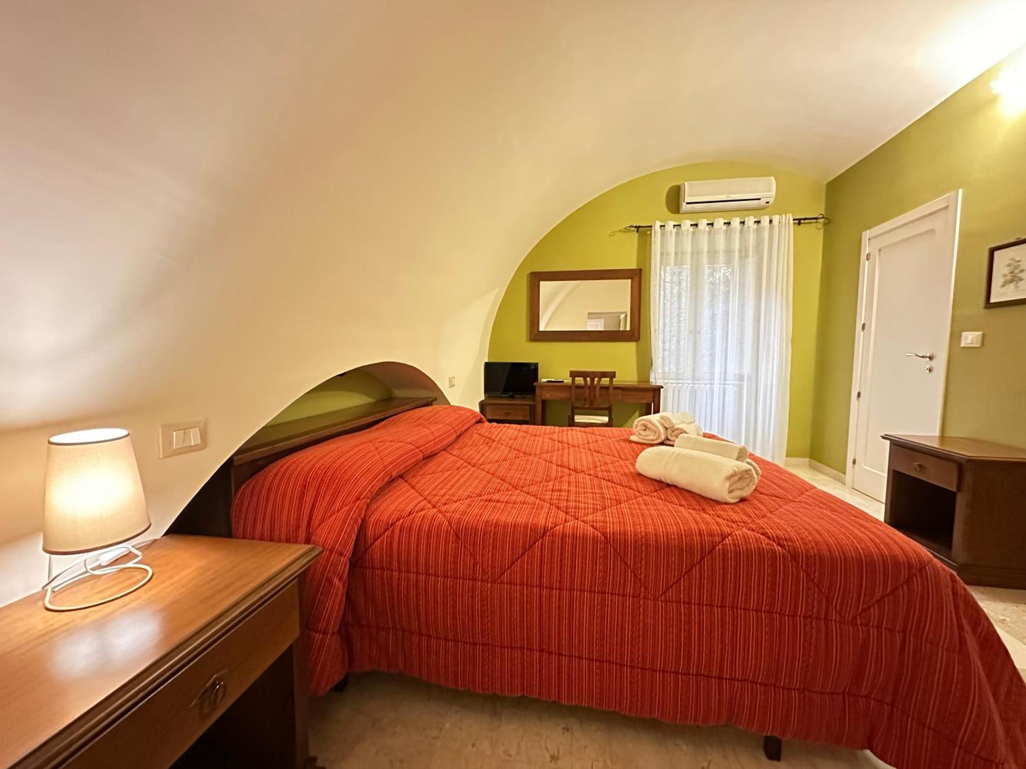 Historic B&B Apartments Home Chiaramonte Gulfi Luaran gambar